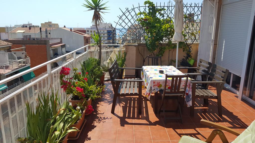 Apartamento Mediterraneo Pineda de Mar Exterior photo